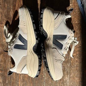 Veja Venturi Sneakers - like new